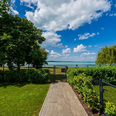 Myflat Coral 61 Luxury